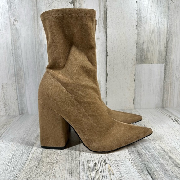 NEW Marc Fisher Larry Pointed Toe Ankle Boot In Tan #1181 - Picture 9 of 13